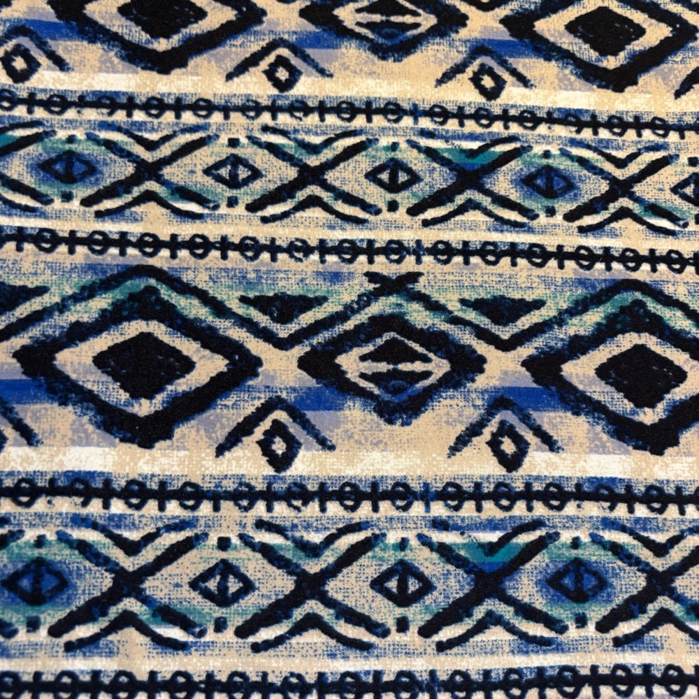 Rue21 Top Medium Geometric Blue Tan Cream Tribal Long Sleeve VNeck Soft Stretch - Picture 9 of 13